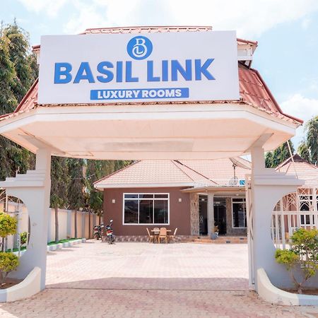 Basil Link Luxury Rooms Dodoma Exterior photo