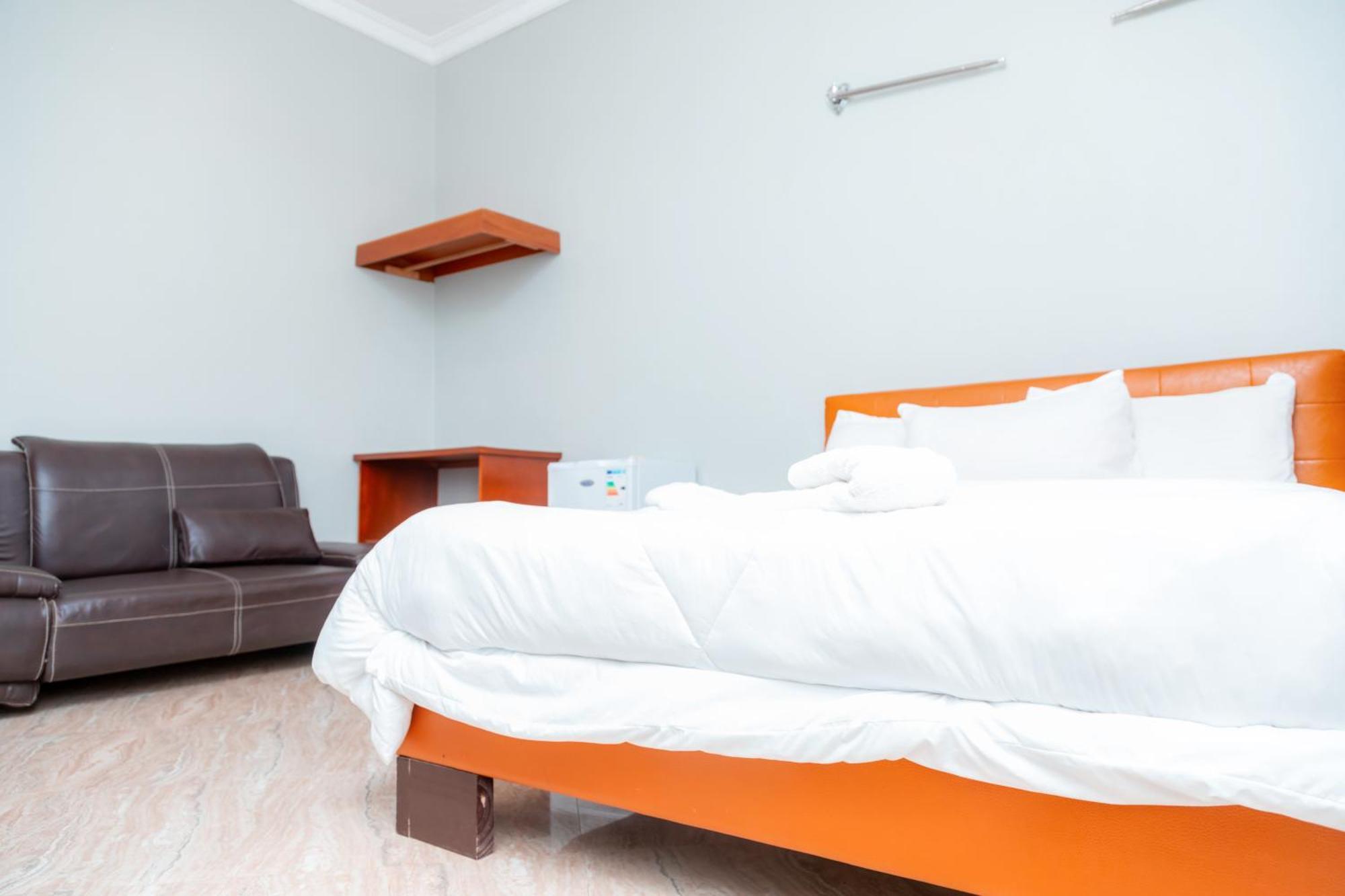 Basil Link Luxury Rooms Dodoma Exterior photo