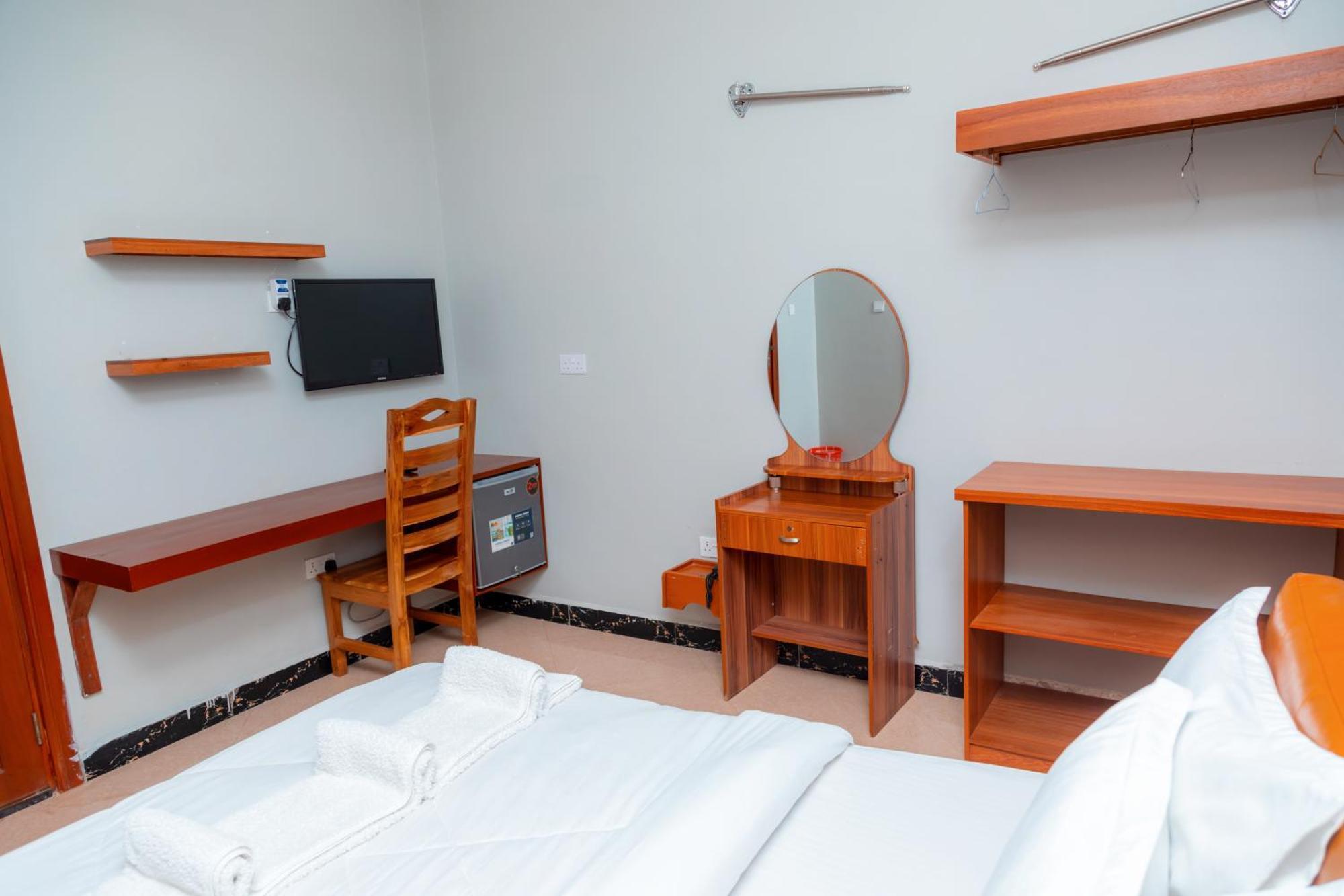 Basil Link Luxury Rooms Dodoma Exterior photo